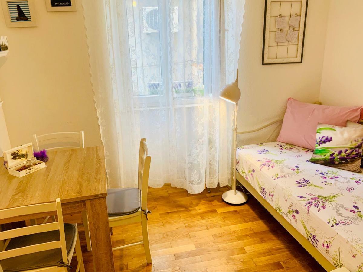 Double A Split Apartment Ngoại thất bức ảnh